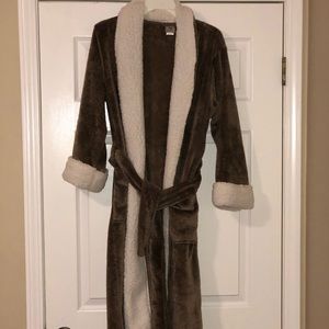 Natori Sherpa long robe
